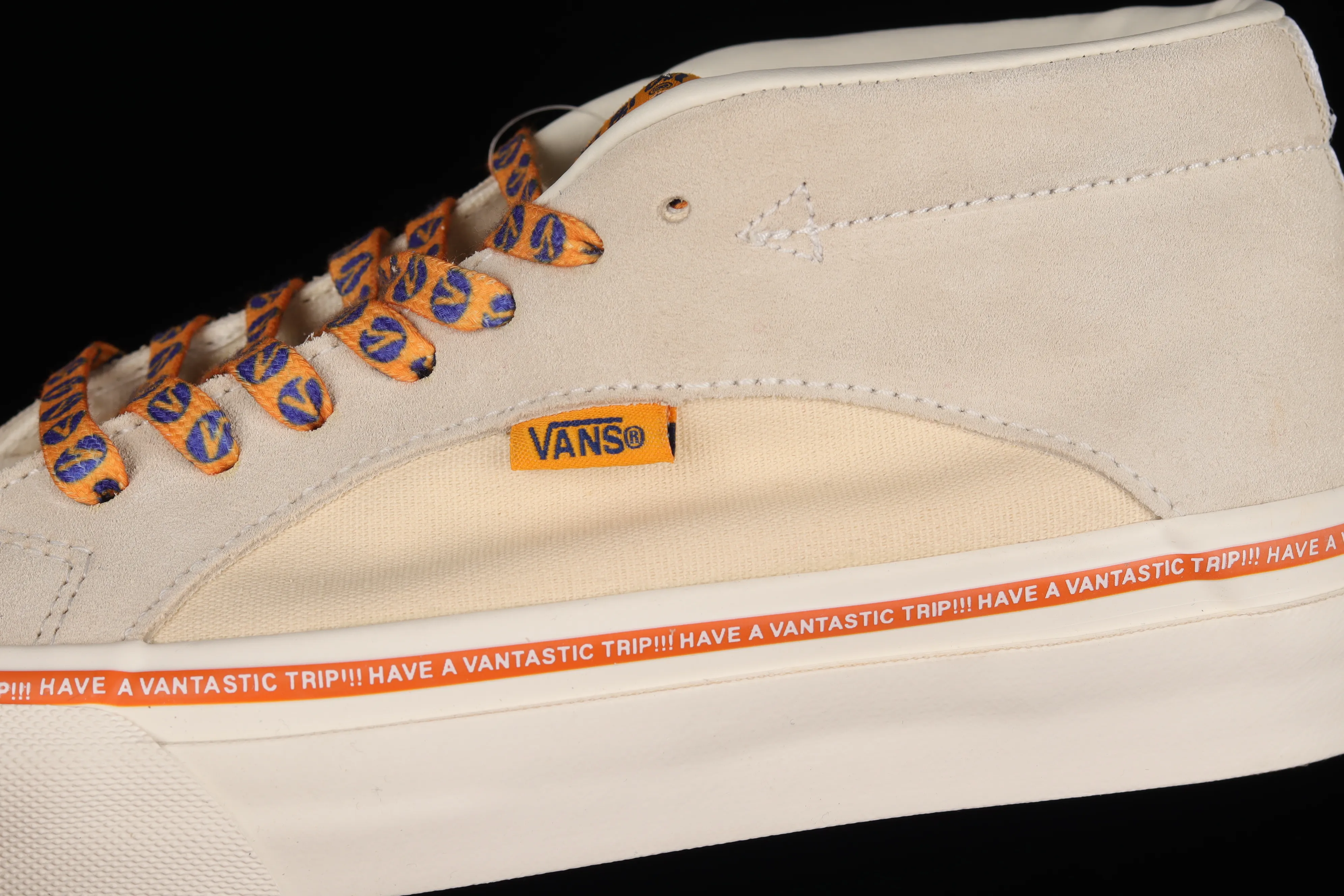 All categories Vans Vans series Vans Mid Vans China Vans Th Snake Trail Lx joint model China casual sneakers VN0A4UWR26L